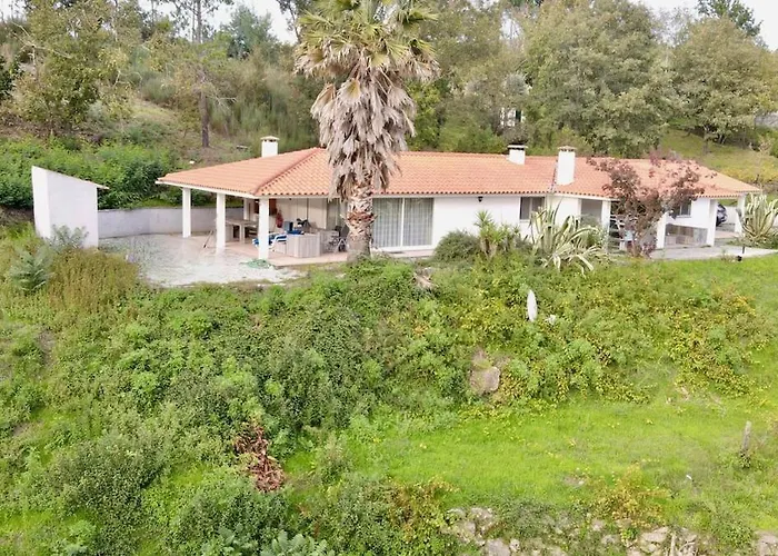 Prázdninový dům Quiet Casa On Quinta Do Retiro *